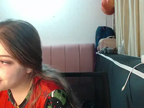 Snapshot of Amber_Blesssed chatting on April 2026 11:05:02 PM Amber Blesssed online show from April 2026 11:05:02 PM