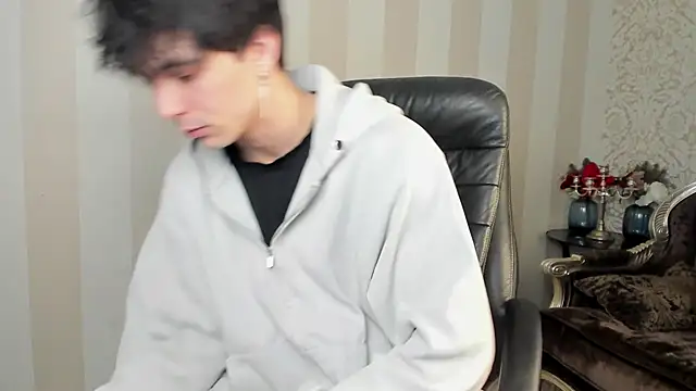 Snapshot of BillBev chatting on March 2026 06:18:02 AM BillBev online show from March 2026 06:18:02 AM