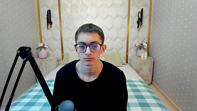 RonBevs online show from May 2026 08:14:02 PM