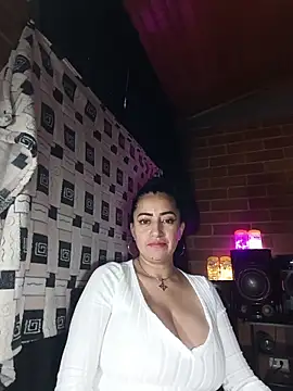 Alexandrina online show from November 2025 10:43:01 PM