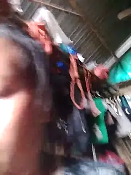 Snapshot of Lanin-i chatting on May 2026 08:52:01 AM Lanin-i online show from May 2026 08:52:01 AM