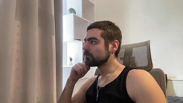 Snapshot of Split_manager chatting on March 2026 09:59:01 AM Split manager online show from March 2026 09:59:01 AM