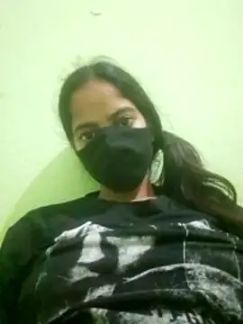 nidhiyadav00 online show from May 2026 09:20:02 PM
