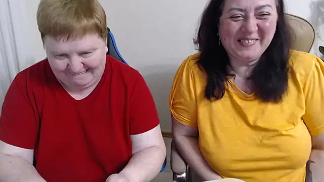 Lindy-Jeanie online show from April 2026 07:42:01 PM