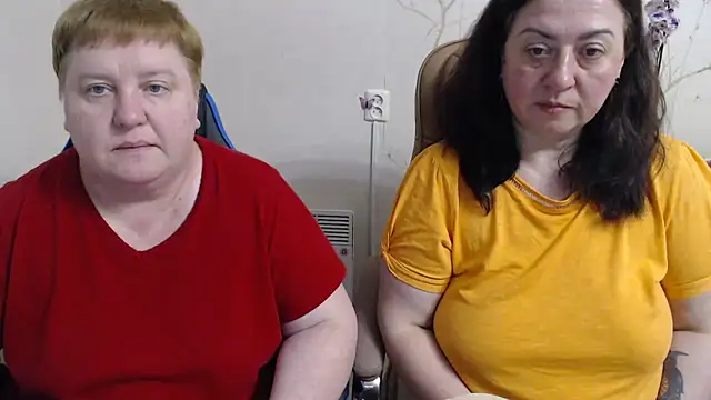 Snapshot of Lindy-Jeanie chatting on May 2026 07:52:02 PM Lindy-Jeanie online show from May 2026 07:52:02 PM