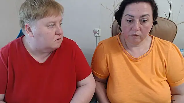 Snapshot of Lindy-Jeanie chatting on June 2026 04:53:01 PM Lindy-Jeanie online show from June 2026 04:53:01 PM