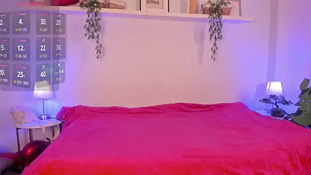 Snapshot of cuttie_blondie chatting on June 2026 11:13:02 AM cuttie blondie online show from June 2026 11:13:02 AM
