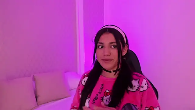 cristin collins online show from April 2026 08:02:02 PM