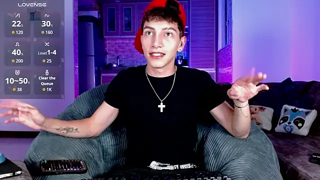 Snapshot of tiam_muller_fenix chatting on June 2026 11:19:01 PM tiam muller fenix online show from June 2026 11:19:01 PM