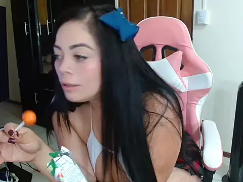 Snapshot of PatriciaBigboobs chatting on March 2026 01:17:02 AM PatriciaBigboobs online show from March 2026 01:17:02 AM