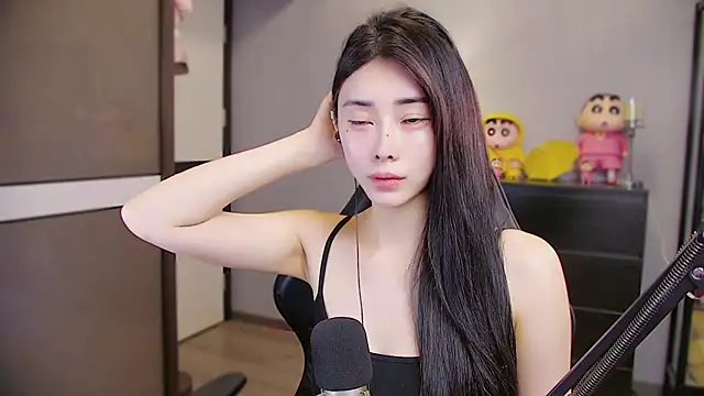 Snapshot of XiaoYuBao- chatting on May 2026 07:45:02 PM XiaoYuBao- online show from May 2026 07:45:02 PM