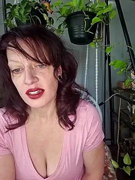 PurpleBunnyxo online show from May 2026 04:35:02 PM
