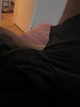 alej2x4 online show from April 2026 10:07:02 PM