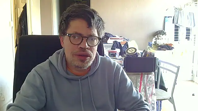 calou123 online show from March 2026 02:11:02 PM