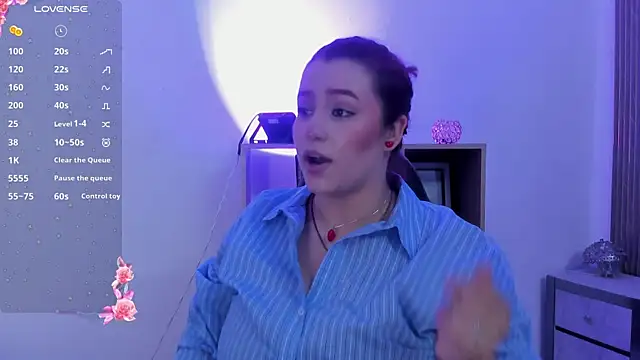 Snapshot of JeanneWilliams chatting on May 2026 01:17:01 PM JeanneWilliams online show from May 2026 01:17:01 PM
