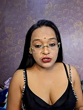 hornyrosy321 online show from May 2026 05:51:01 PM