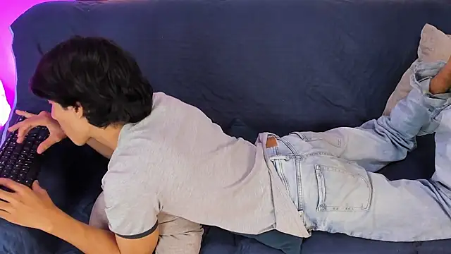 Cheys Mast online show from March 2026 06:44:02 PM