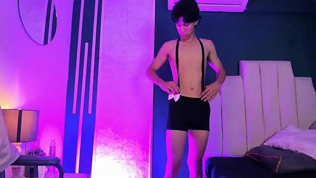 Cheys Mast online show from April 2026 03:31:01 PM