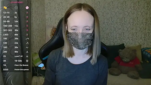 Cleo Sertori  online show from March 2026 04:02:01 PM