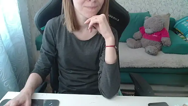 Cleo Sertori  online show from March 2026 10:31:02 AM