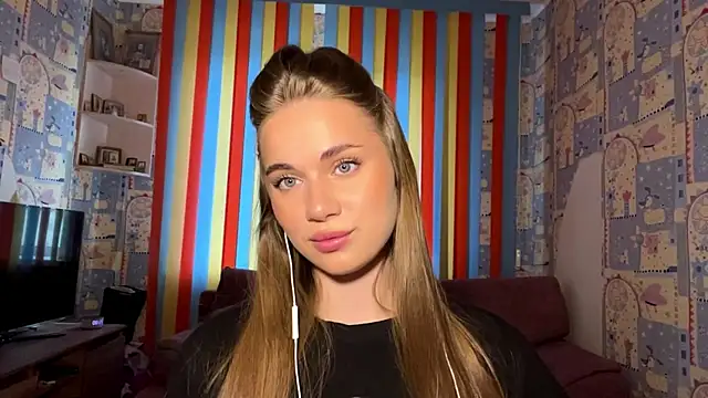 Miss Blessnyth online show from June 2026 04:26:02 AM