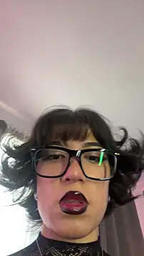 Liana Fem  online show from May 2026 02:13:01 PM