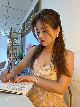 Snapshot of Xiaoxiao-y chatting on June 2026 05:36:02 AM Xiaoxiao-y online show from June 2026 05:36:02 AM