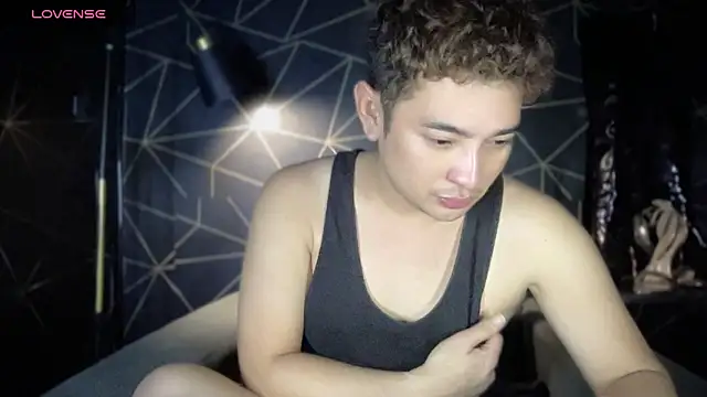 Snapshot of Treat2Heaven chatting on March 2026 12:30:01 PM Treat2Heaven online show from March 2026 12:30:01 PM