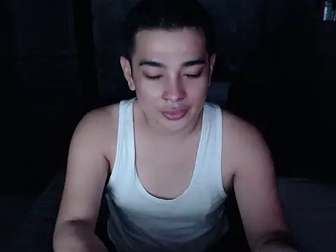 Snapshot of Treat2Heaven chatting on April 2026 03:16:01 AM Treat2Heaven online show from April 2026 03:16:01 AM