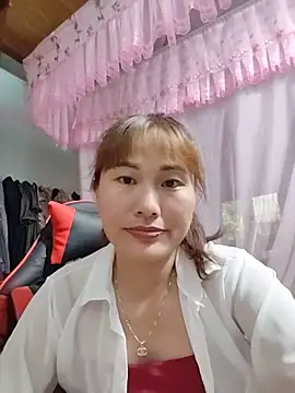 Snapshot of Lucxy-ki6 chatting on June 2026 04:56:01 AM Lucxy-ki6 online show from June 2026 04:56:01 AM
