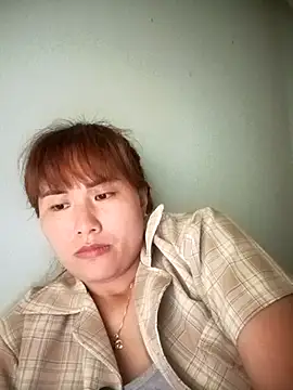 Snapshot of Lucxy-ki6 chatting on June 2026 04:21:02 AM Lucxy-ki6 online show from June 2026 04:21:02 AM