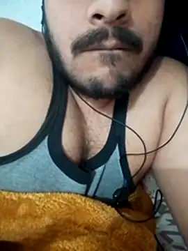 Decentlover67 online show from April 2026 03:35:01 PM