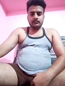 Decentlover67 online show from May 2026 04:44:02 PM