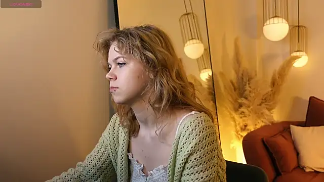 ElizabethVane online show from April 2026 05:43:01 AM