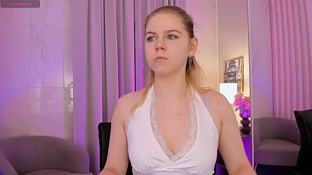 ElizabethVane online show from August 2026 05:39:02 AM