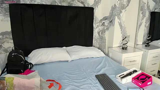 AlaskaFlowerss1  online show from April 2026 07:17:02 AM