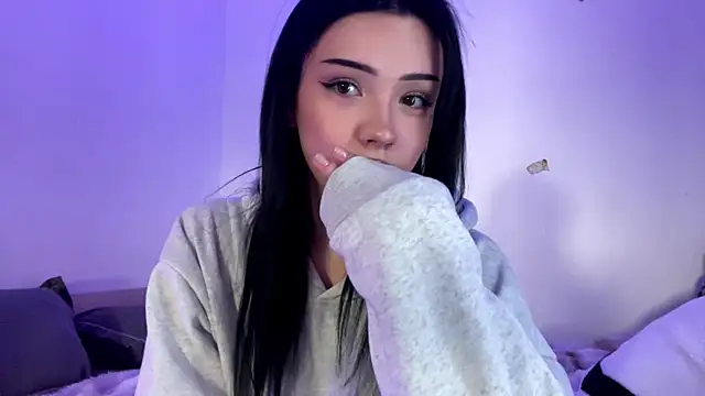 Snapshot of BeckyAurielle chatting on April 2026 02:21:01 PM BeckyAurielle online show from April 2026 02:21:01 PM