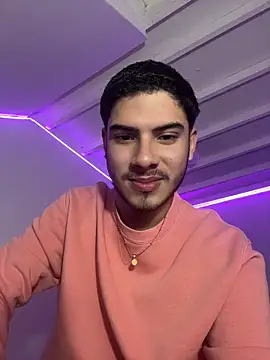 ApoloGray   online show from May 2026 07:53:01 PM