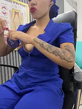 daniela-sexy online show from April 2026 02:10:02 PM