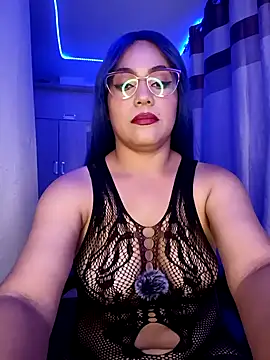 Snapshot of PiscisGirl chatting on May 2026 07:25:01 AM PiscisGirl online show from May 2026 07:25:01 AM