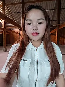 Snapshot of Mina_xYx chatting on May 2026 02:38:02 AM Mina xYx online show from May 2026 02:38:02 AM