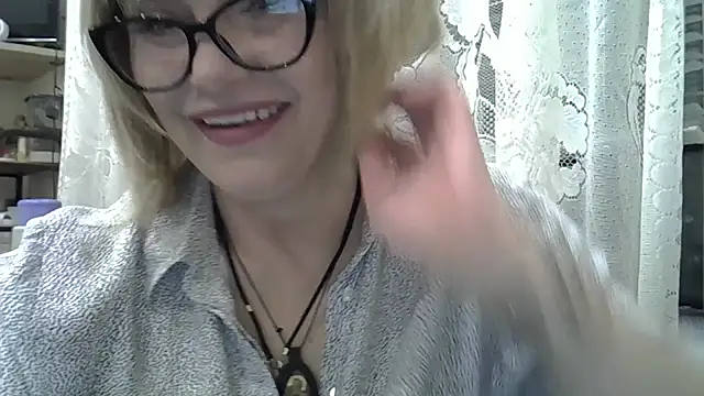 Snapshot of Lia_Rayss chatting on April 2026 07:04:01 PM Lia Rayss online show from April 2026 07:04:01 PM