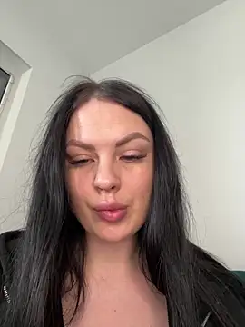 Olenit  online show from March 2026 10:40:02 AM