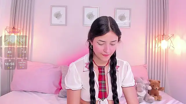 Sallyrosee  online show from July 2026 03:38:01 PM