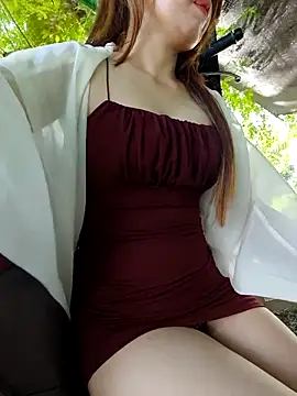 Jeen deer online show from May 2026 12:49:02 AM