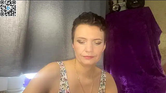 Snapshot of HotMamaQueen234 chatting on May 2026 12:25:02 PM HotMamaQueen234 online show from May 2026 12:25:02 PM