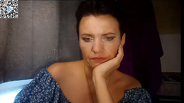 Snapshot of HotMamaQueen234 chatting on July 2026 11:56:01 AM HotMamaQueen234 online show from July 2026 11:56:01 AM