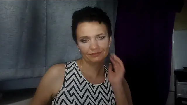 Snapshot of HotMamaQueen234 chatting on August 2026 08:22:02 PM HotMamaQueen234 online show from August 2026 08:22:02 PM