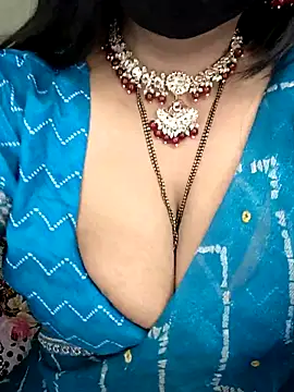 Snapshot of Miss_roohi chatting on May 2026 05:24:01 AM Miss roohi online show from May 2026 05:24:01 AM