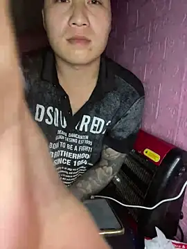 Snapshot of John_z99 chatting on March 2026 04:33:02 PM John z99 online show from March 2026 04:33:02 PM